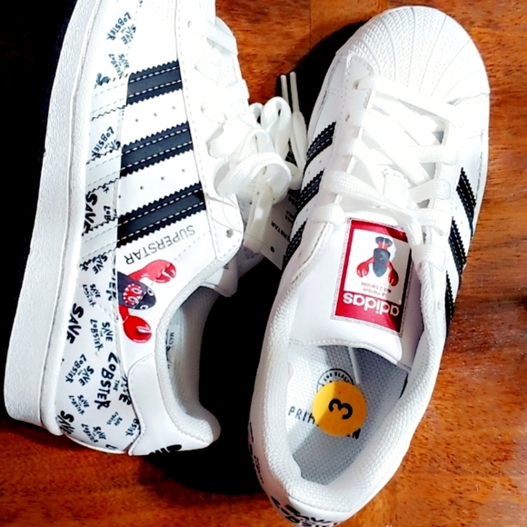 Adidas Save the Lobster 🦞 - Picture 8 of 13